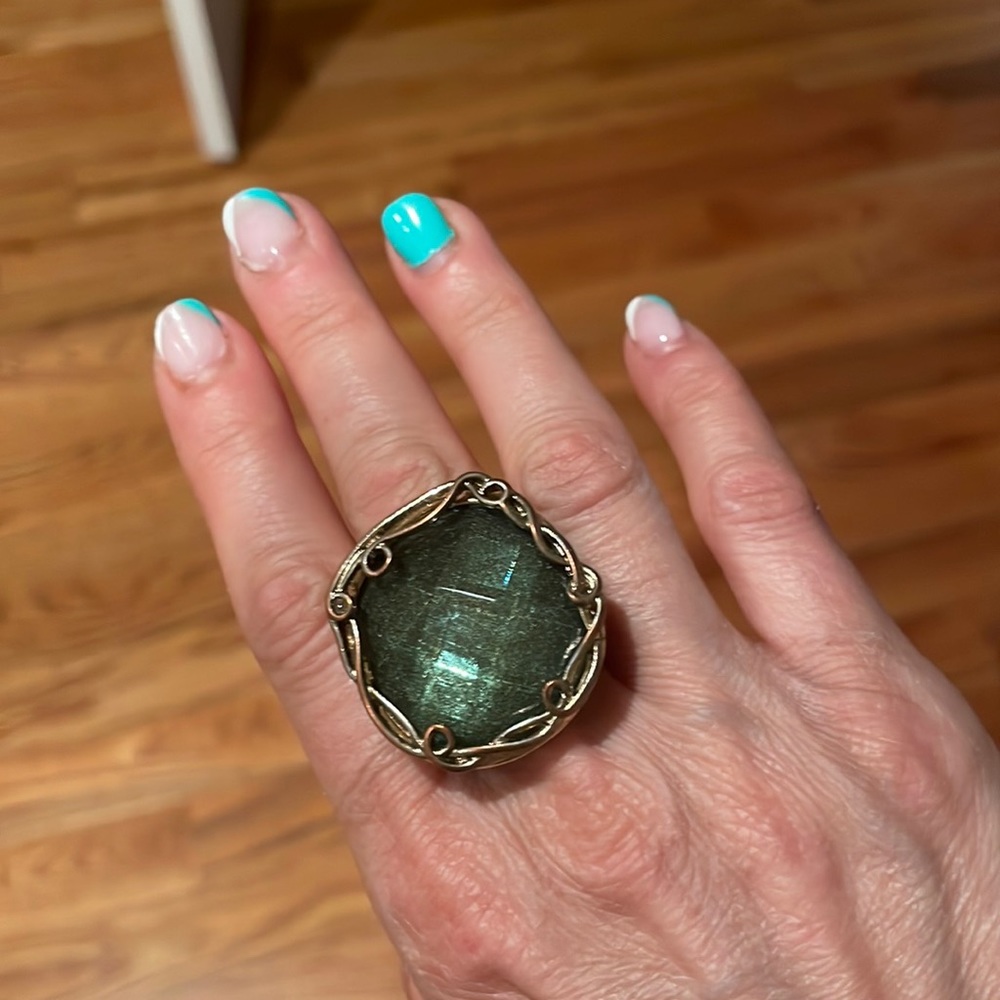 Ring